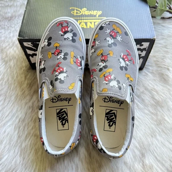 Vans Disney Gray Classic Slip-On Sneakers Mickey Mouse Design Size 6.5 (women) - Picture 2 of 12